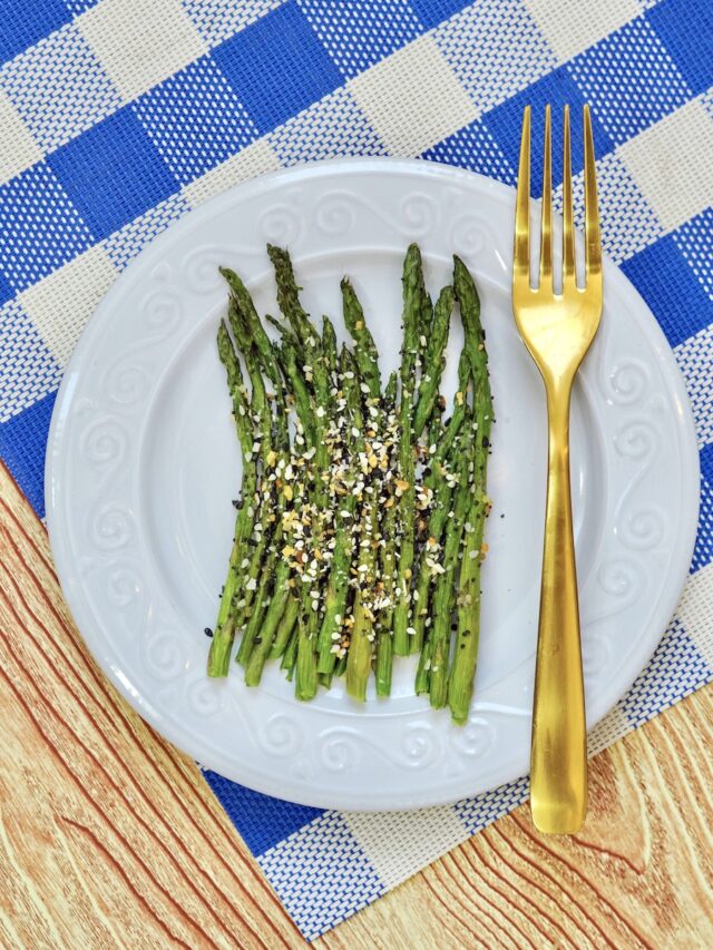 Sheet Pan Asparagus with Everything Bagel Seasoning Story