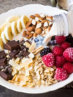 cropped-Vegan-breakfast-bowl-5230-June-08-2016.jpg