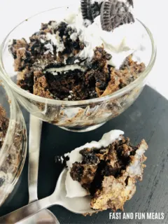 oreo dump cake recipe on spoon